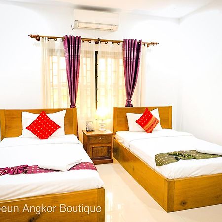 Отель Ravoeun Angkor Boutique Сиемрип Экстерьер фото